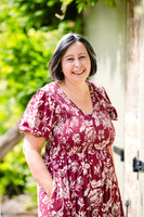 Shalom Counselling - Headshots at Lydiard Park, Swindon, portrait photo shoot